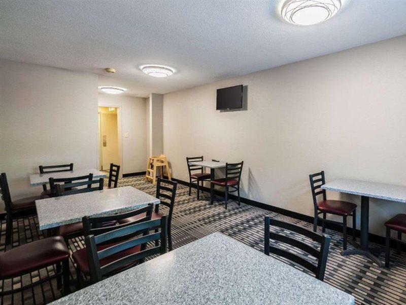 Quality Inn Solomons - Beacon Marina ภายนอก รูปภาพ
