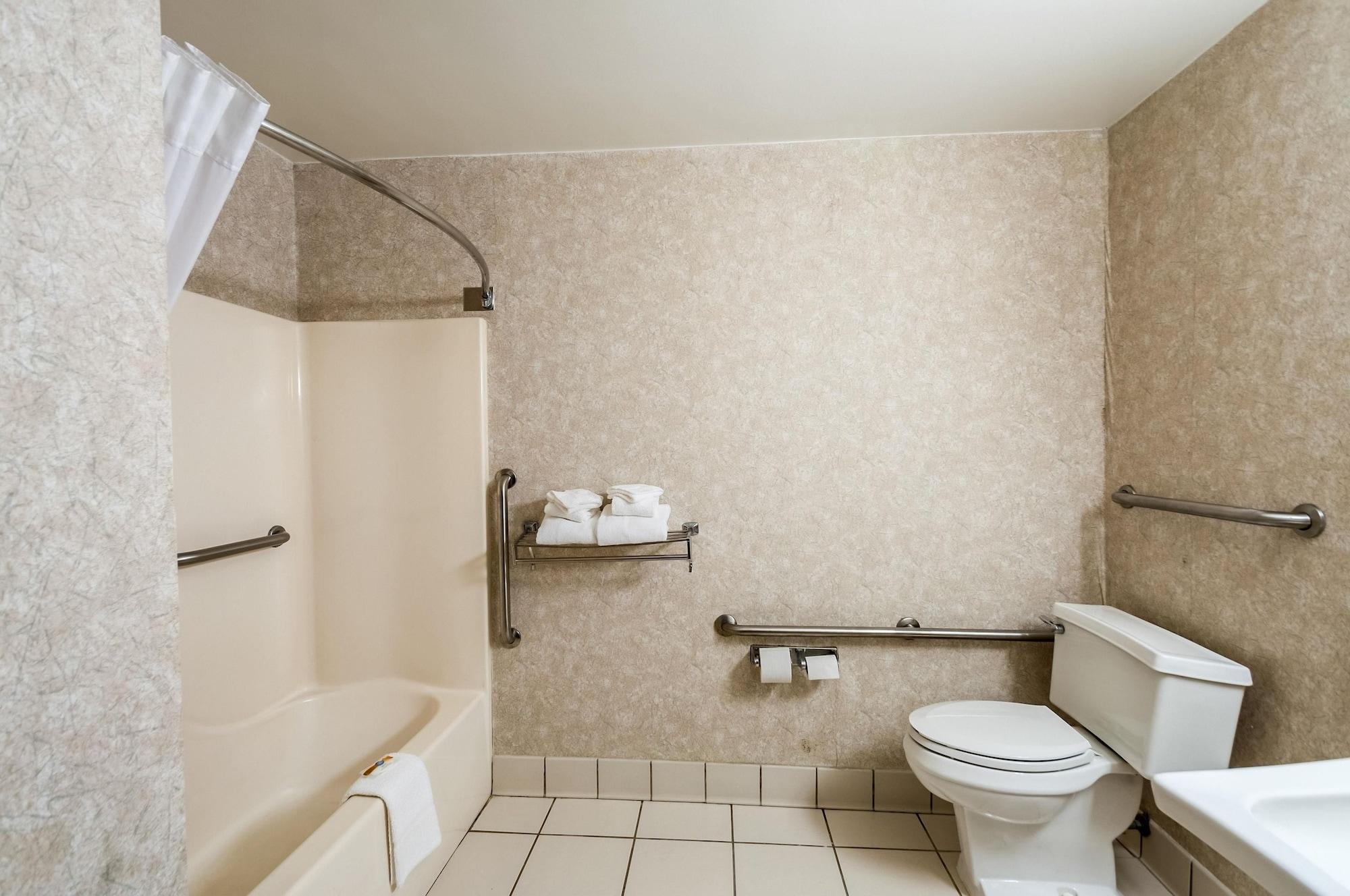 Quality Inn Solomons - Beacon Marina ภายนอก รูปภาพ