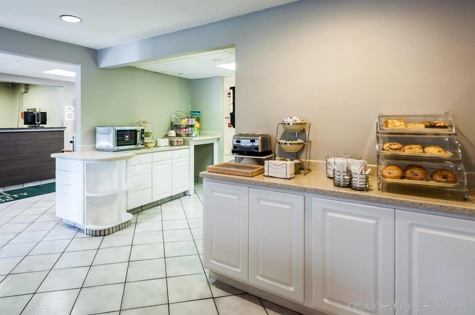 Quality Inn Solomons - Beacon Marina ภายนอก รูปภาพ