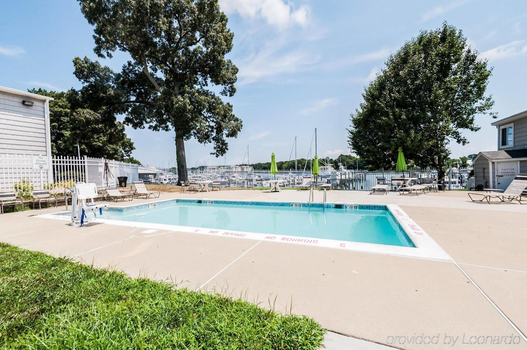 Quality Inn Solomons - Beacon Marina ภายนอก รูปภาพ